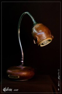 LA LAMPE DE BOIS ET DE GRES - ATELIER 1110 - La Gacilly